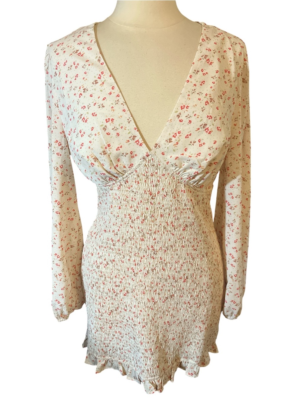 Princess Polly Sawyer Long Sleeve Cream Mini Dress w/V-neck & Floral Print Size